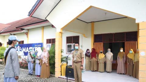 Apel Pagi 8